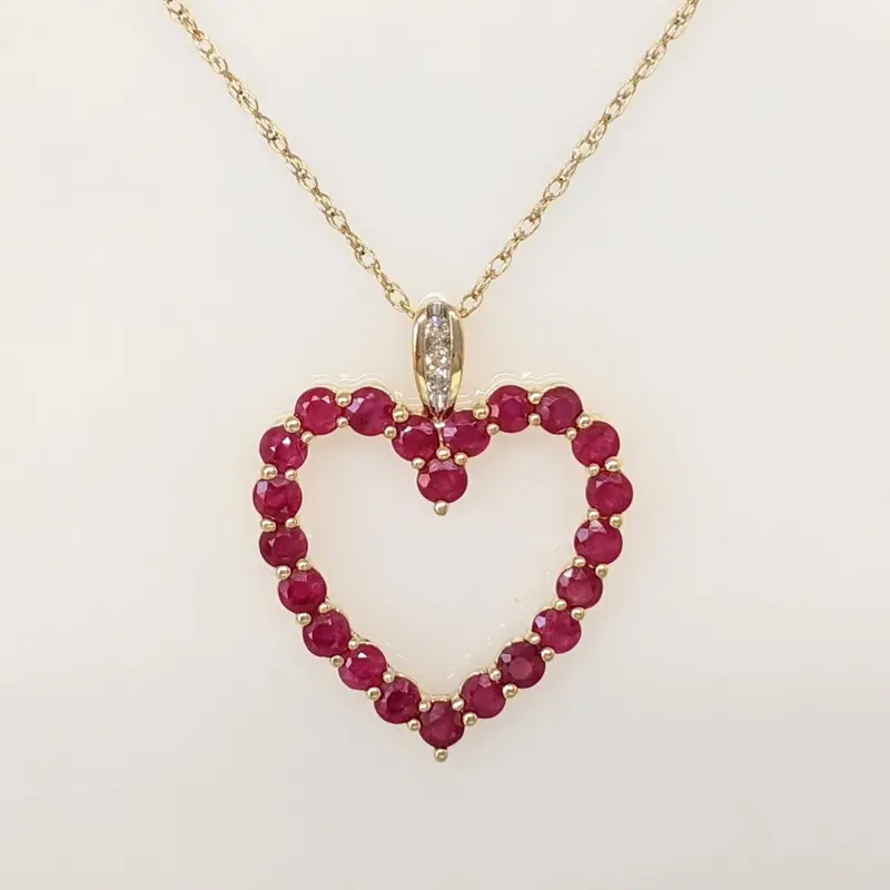 10K RUBY ROUND (22) 2.5MM ESTATE HEART PENDANT & CHAIN 2.5 GRAMS