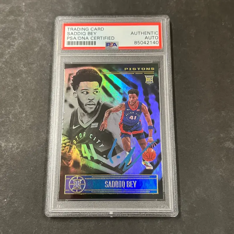 2020-21 Panini Illusions #159 Saddiq Bey Signed Card AUTO PSA Slabbed RC Pistons