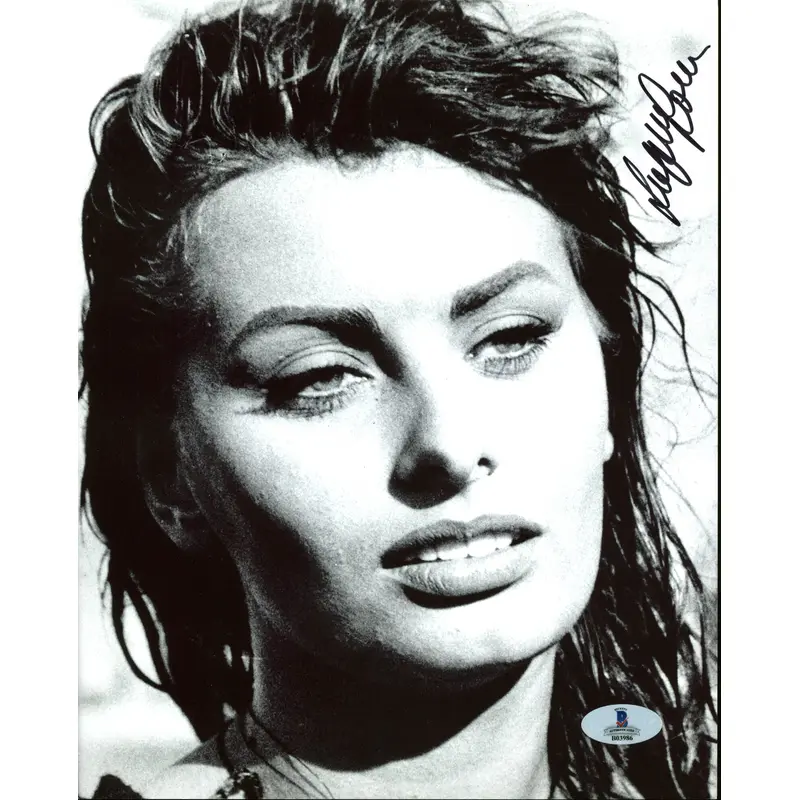 Sophia Loren Sexy Authentic Signed 8X10 Photo Autographed BAS #B03986