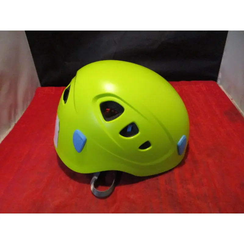 Used Petzl Picchu Youth Climbing/Clycing Helmet