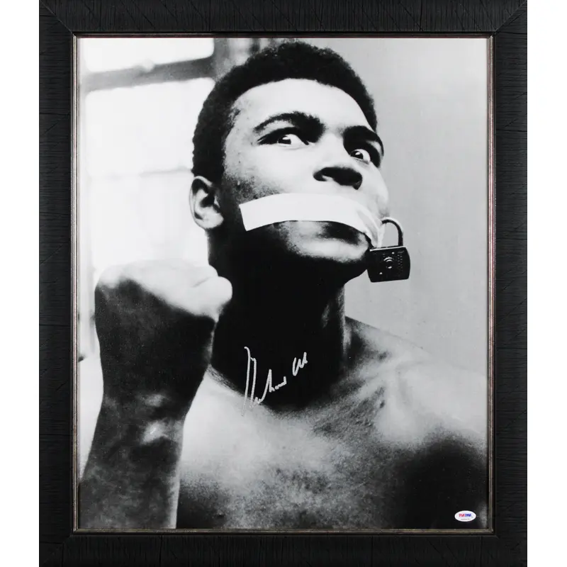 Muhammad Ali Authentic Signed & Framed 20x24 Canvas Auto 10! PSA/DNA #4A54191