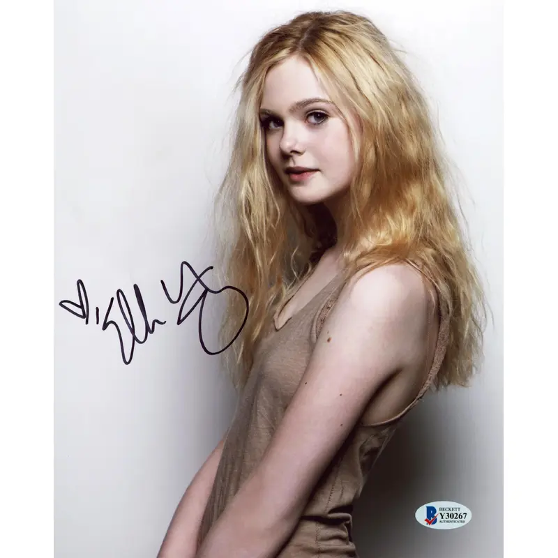 Elle Fanning Maleficent Authentic Signed 8x10 Photo Autographed BAS #Y30267