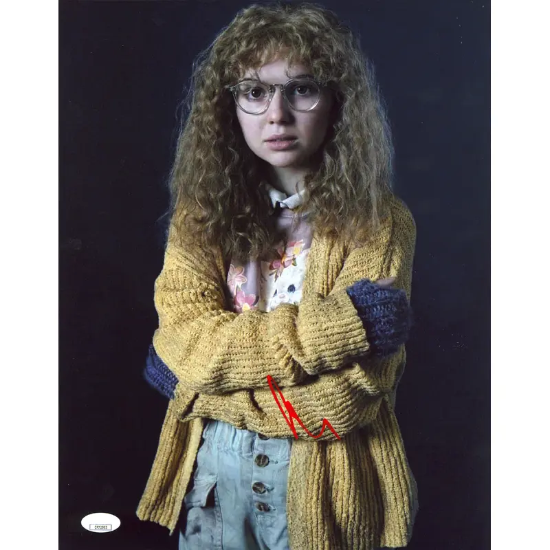 Samantha Hanratty Yellowjackets Authentic Signed 11x14 Photo JSA #CF72993