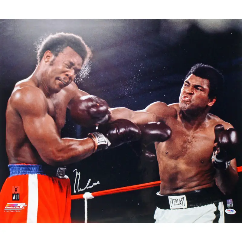 Muhammad Ali Authentic Signed 20x24 Photo w/ Mint 9 Autograph! PSA ITP #3A35193