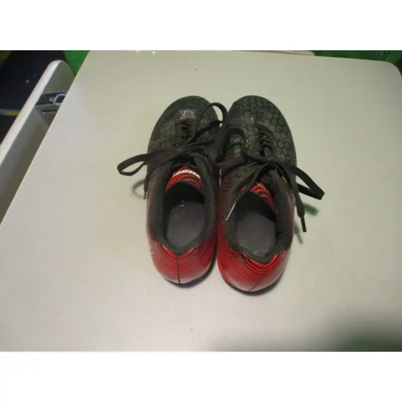 Used Vizari  Soccer Cleats Size 2
