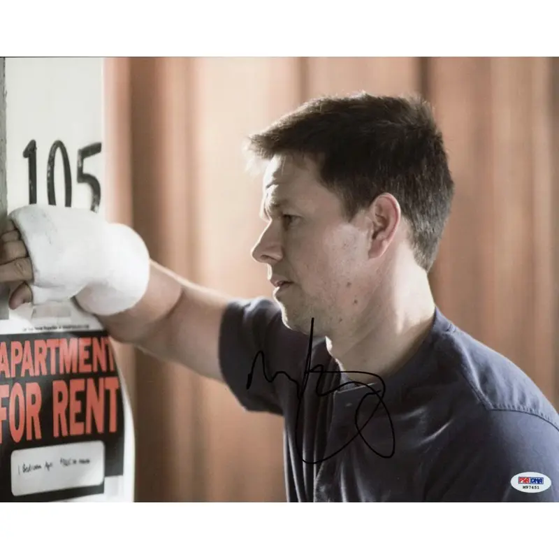 Mark Wahlberg The Fighter Signed Authentic 11X14 Photo PSA/DNA #M97451