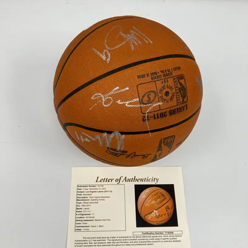 Kobe Bryant 201112 Los Angeles Lakers Team Signed NBA Game Basketball JSA COA