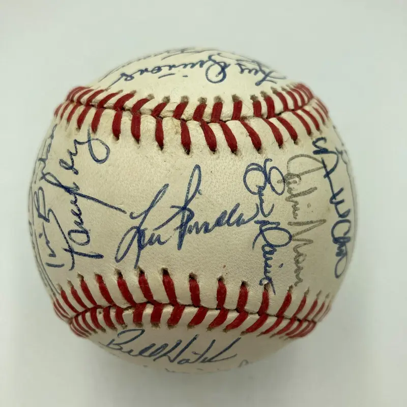 Beautiful 1990 Cincinnati Reds World Series Champs Team Signed Baseball JSA COA