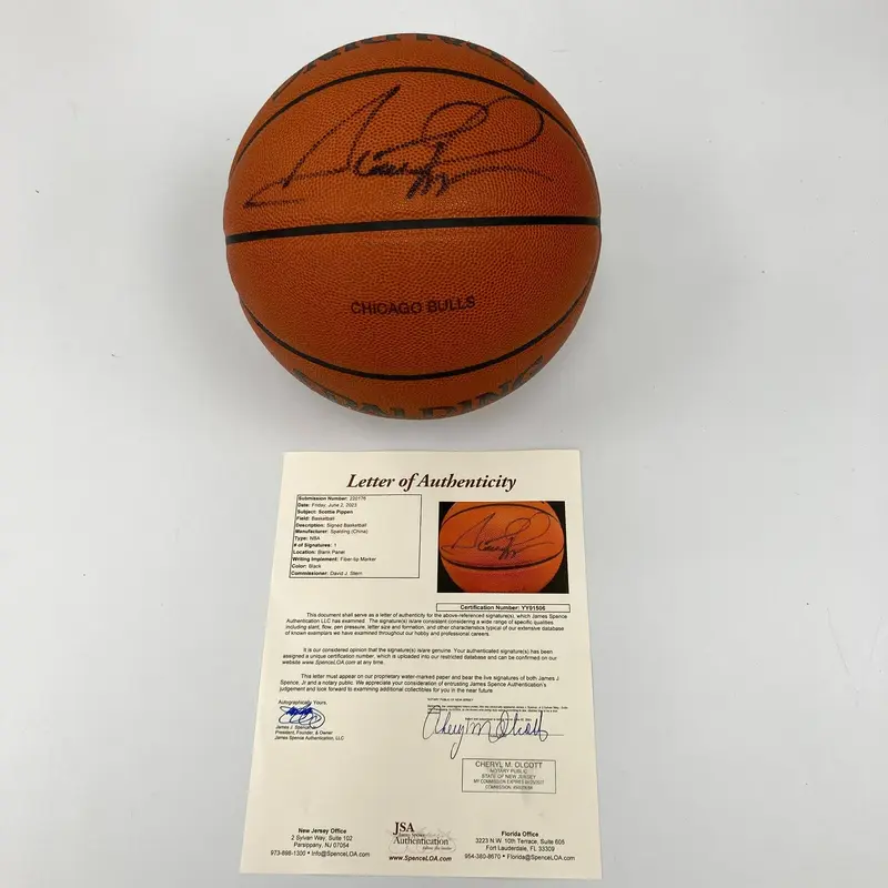 Scottie Pippen Signed Spalding Official NBA Game Issued Bulls Basketball JSA COA