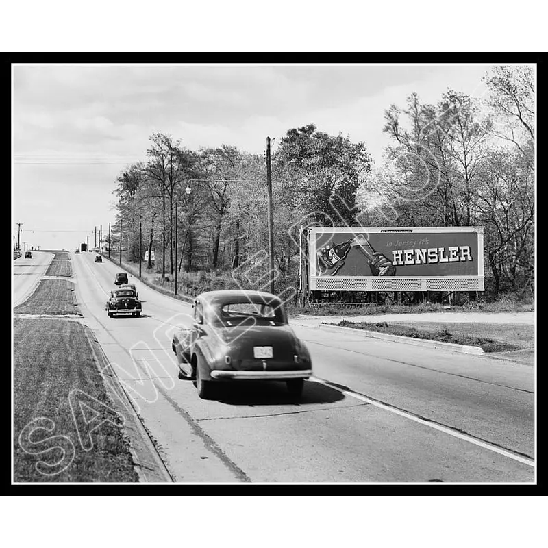 Hensler's Beer Billboard 8X10 Photo - New Jersey 1947 - 2243
