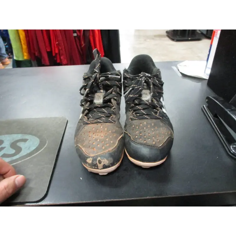 Used Under Armour Leadoff Size Youth 1 Baseball Cleats