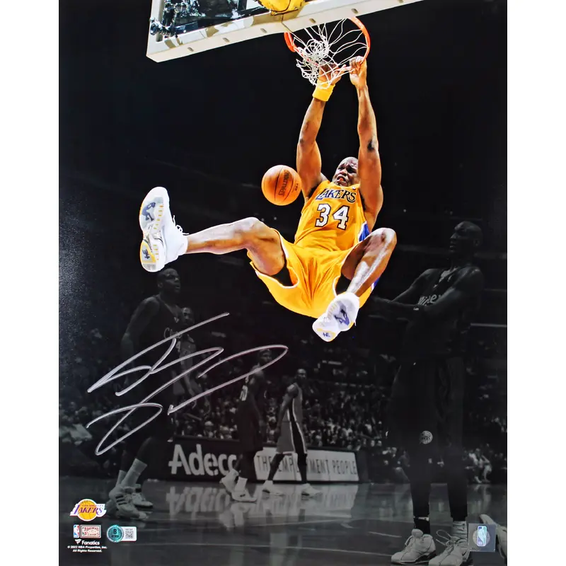 Lakers Shaquille O'Neal Signed 16x20 Vertical Spotlight Photo BAS Witnessed