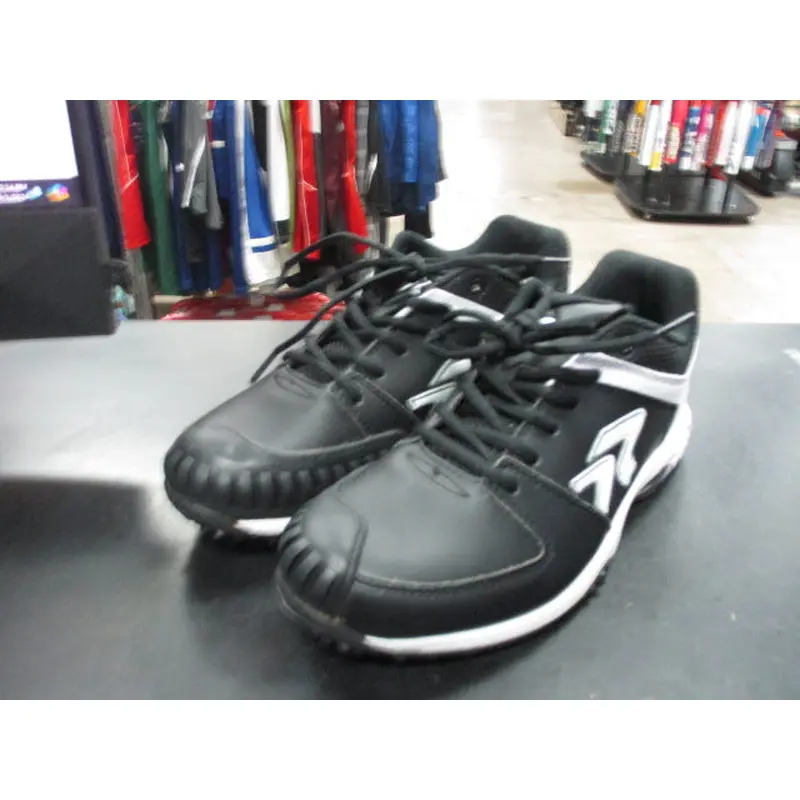 Used Ringor Flite Turf Cleats Size 9.5 - Like New Condition