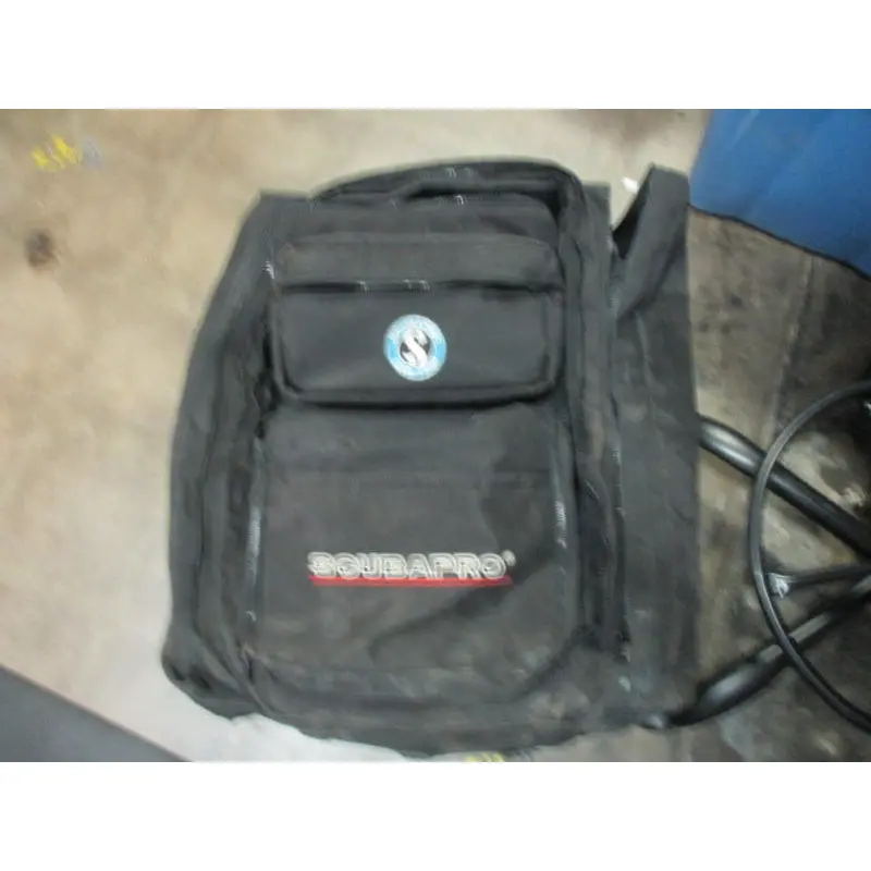 Used Scuba Pro DIVE BAG