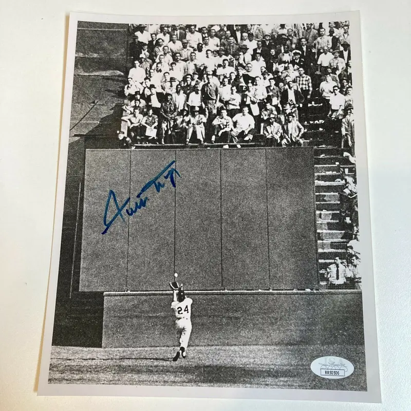 Willie Mays "The Catch" Signed Autographed 8x10 Photo With JSA COA