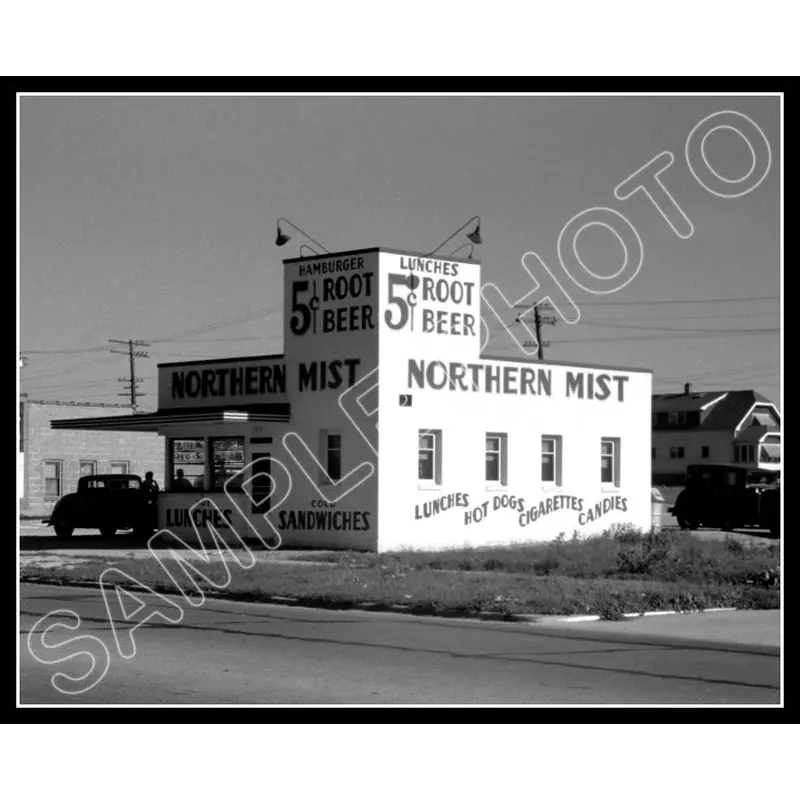 1939 Root Beer Stand 8X10 Photo - Milwaukee Wisconsin - 2373