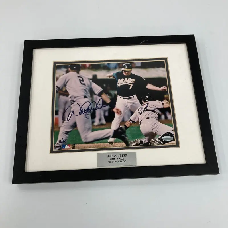 Derek Jeter Signed "The Flip" 8x10 Photo Steiner COA Auto Framed