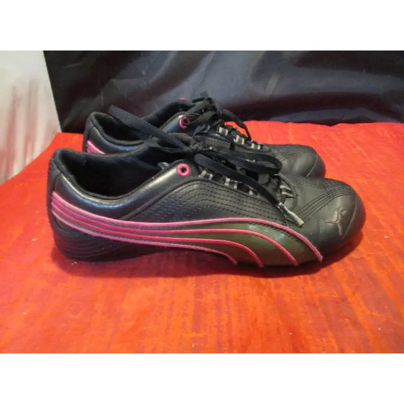 Used Puma Size 5.5 Dance Shoes