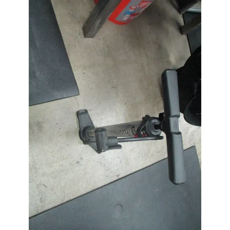 Use Bell Floornado 350 High Volume Bicycle Pump