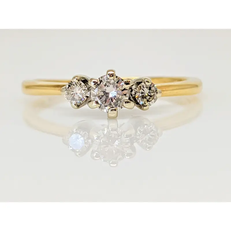 14K .30 CARAT TOTAL WEIGHT SI K DIAMOND ROUND TRINITY ESTATE RING