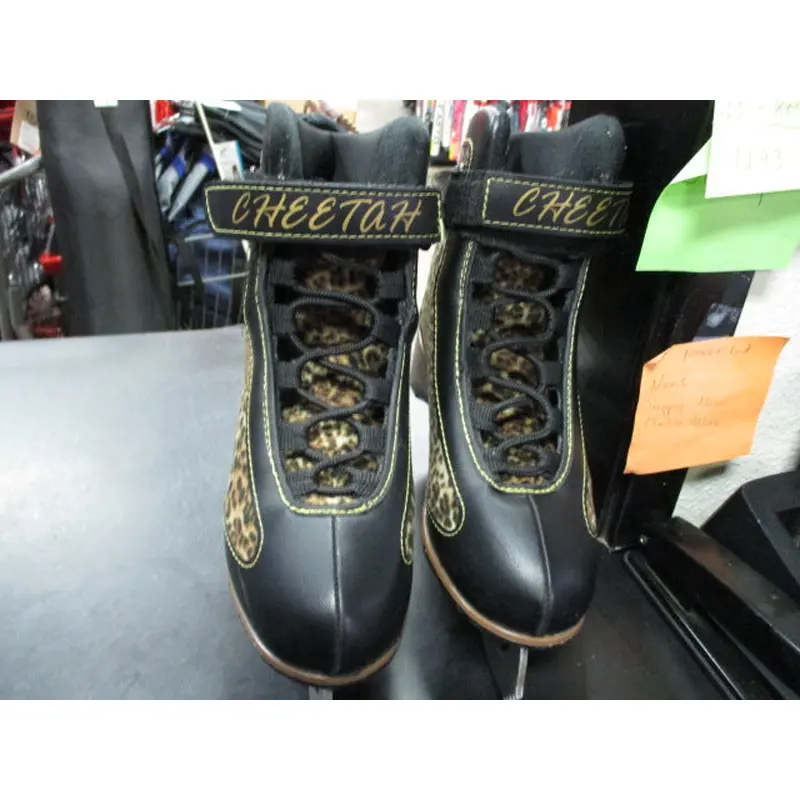 Used Freedom Cheetah Size 6 Figure Skates