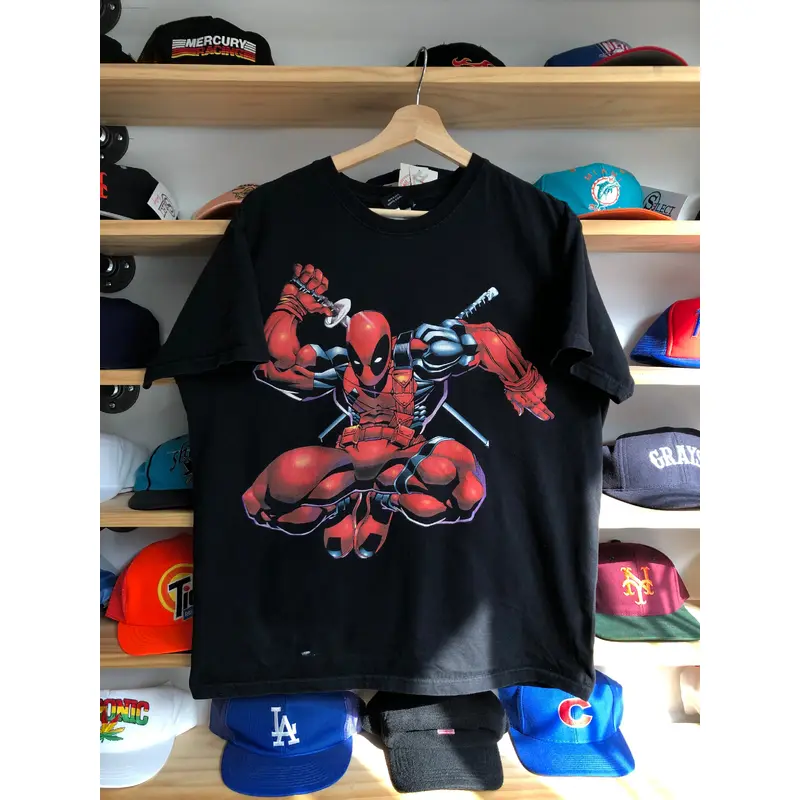 2012 Marvel Max Engine Deadpool Tee Size Large