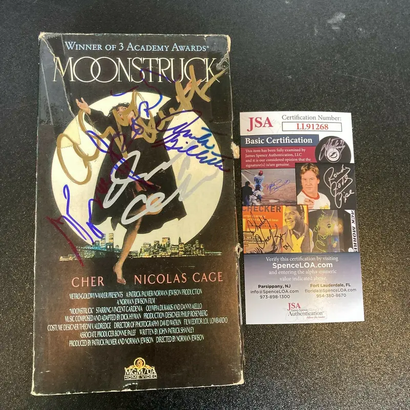 Moonstruck Cast Signed VHS Olympia Dukakis Norman Jewison Aiello Gillette JSA
